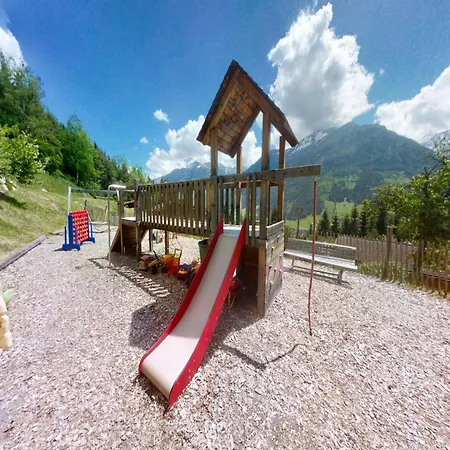 Domek alpejski In Neukirchen Neukirchen am Großvenediger