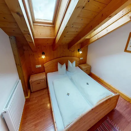 Chalet In Neukirchen Neukirchen am Grossvenediger