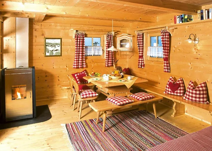 In Neukirchen Domek alpejski *